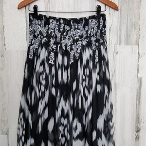 White House/Black Market strapless‎ dress